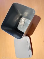 cubo de basura con sensor de apertura 